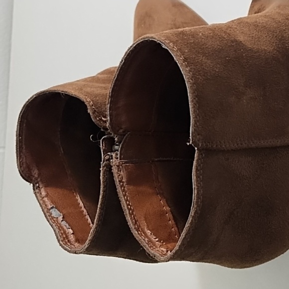 Merona Faux Chocolate Suede Ankle Boots Block Heel 8.5 Side Zip - Picture 12 of 15
